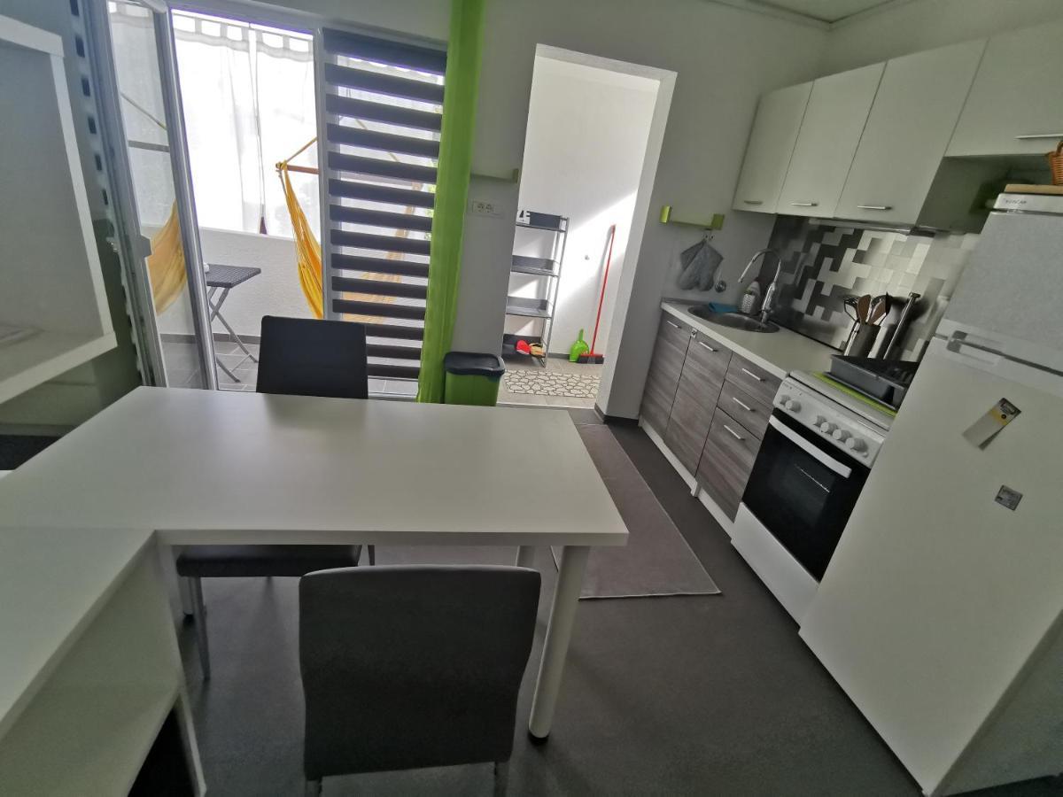 Laura'S Dream Appartments Паг Екстер'єр фото