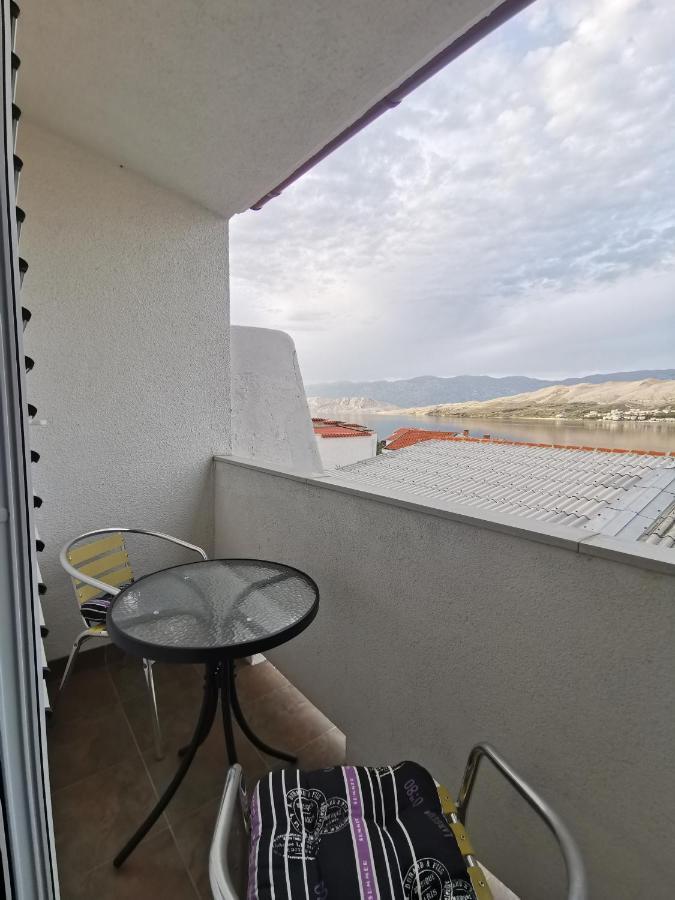 Laura'S Dream Appartments Паг Екстер'єр фото